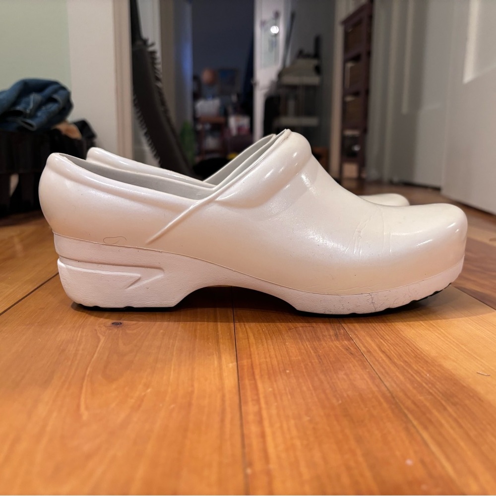 White Anywhere white clogs